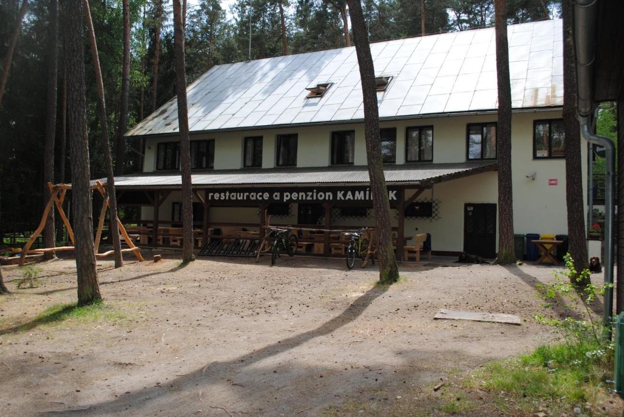 Penzion A Restaurace Kaminek Doksy  Exterior foto